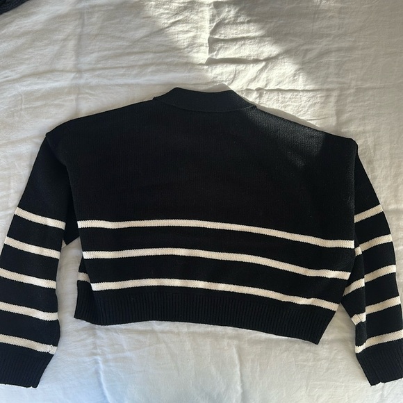 Oak + Fort Cropped V Neck Sweater - Picture 6 of 6